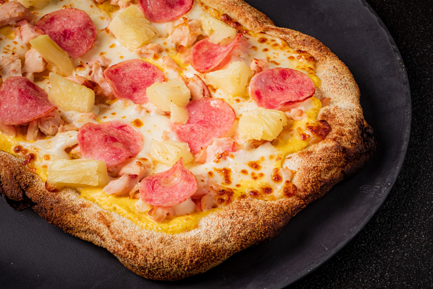 The Pineapple on Pizza Debate: A Home Pizzaiolo's Guide to Both Sides